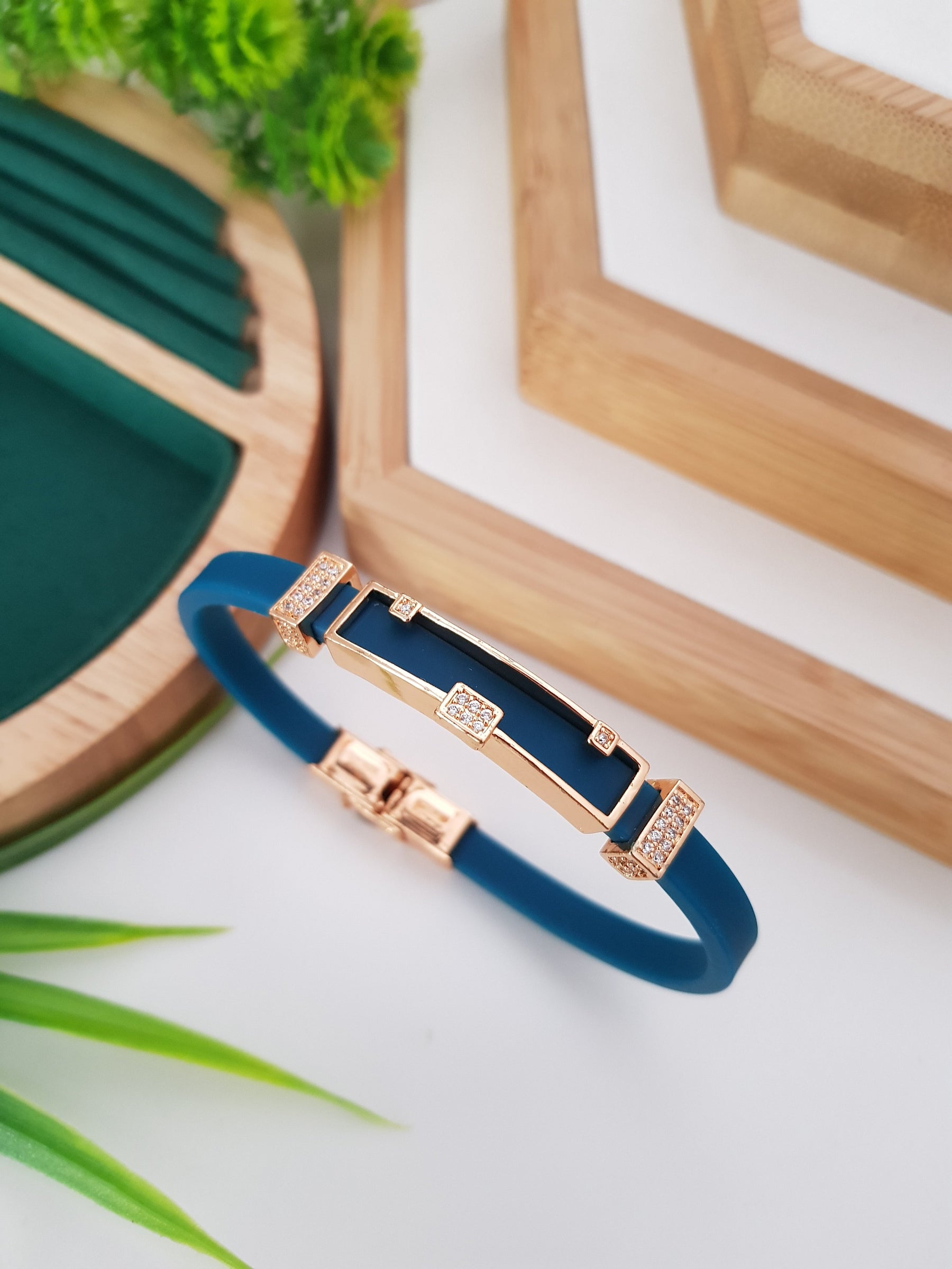 Enchainment RoseGold & Silicon Bracelet